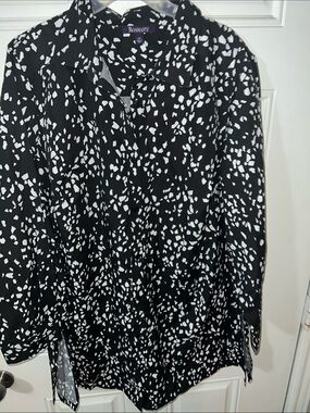 Roaman's Black and White Printed Button-Up Blouse